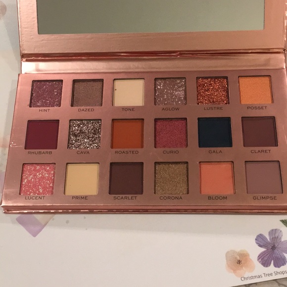 Revolution Pro New Neutral Blushed eye Palette - Picture 2 of 7